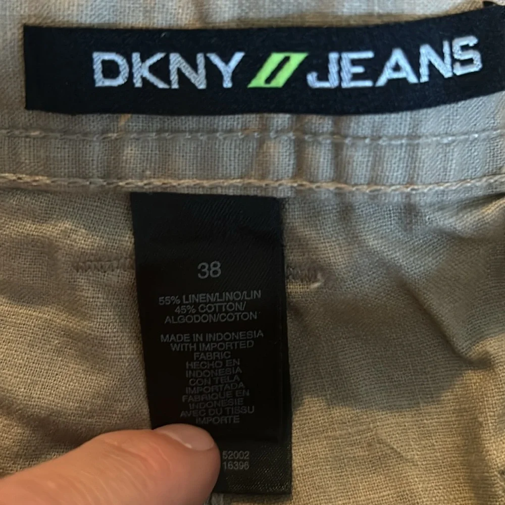DKNY Jeans Long Lightweight  shorts -Size 38w